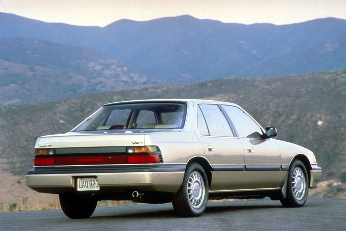 Acura Legend 2.5 V6 (Automatic)